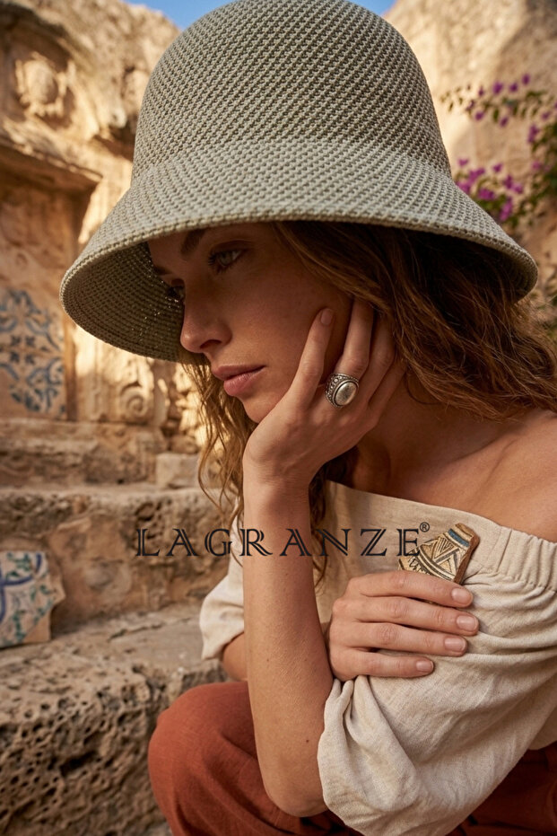 Aurevia Fine Knit Women's Bucket Hat