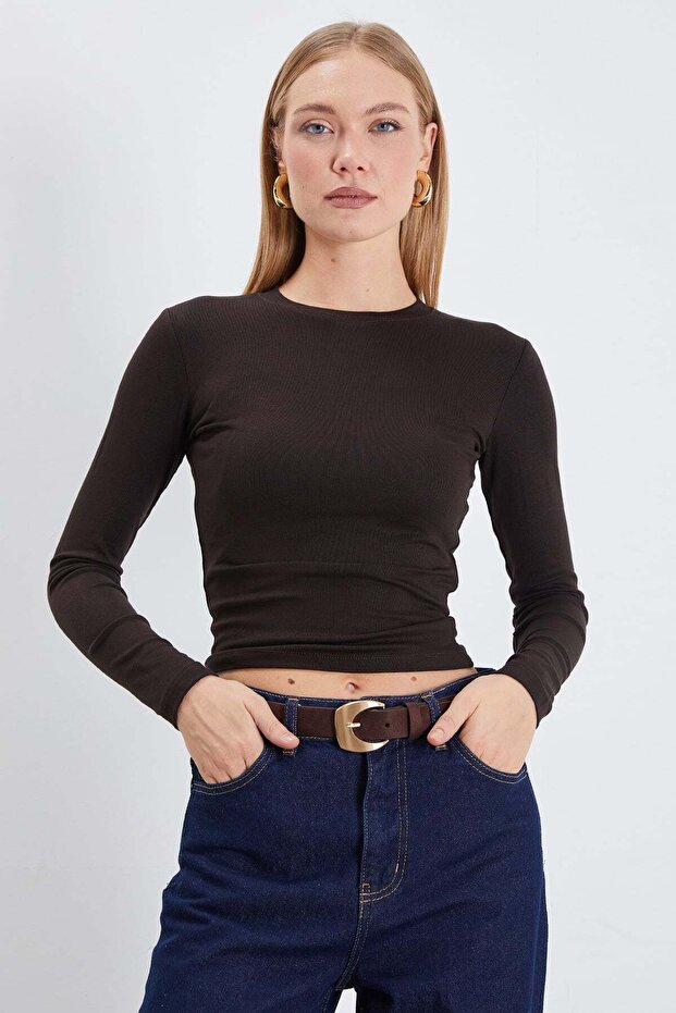 Basic Crew Neck Slim Fit Crop Blouse