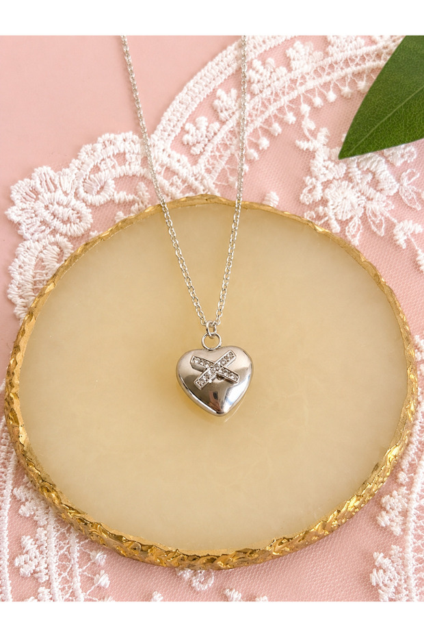 Heart Shaped Zircon Stone Minimal Necklace Steel Tarnish Resistant Necklace