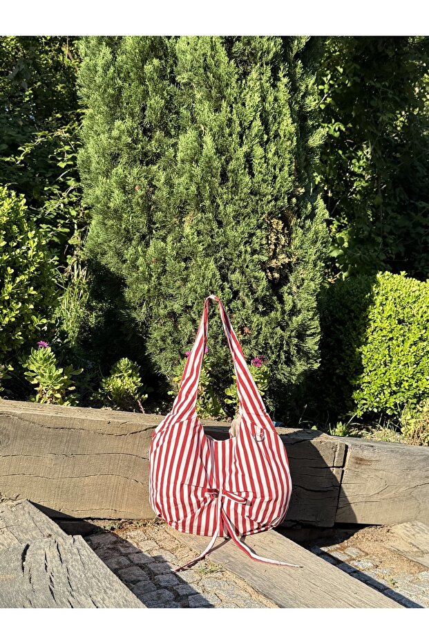 Jo Bag Large Volume 4-Pocket Red Pink Striped Ribbon Detailed Shoulder Bag