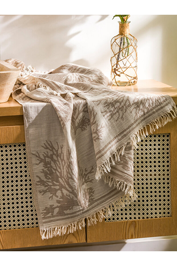 Alita City Patterned Peshtamal Towel with a Difference 90X165 cm