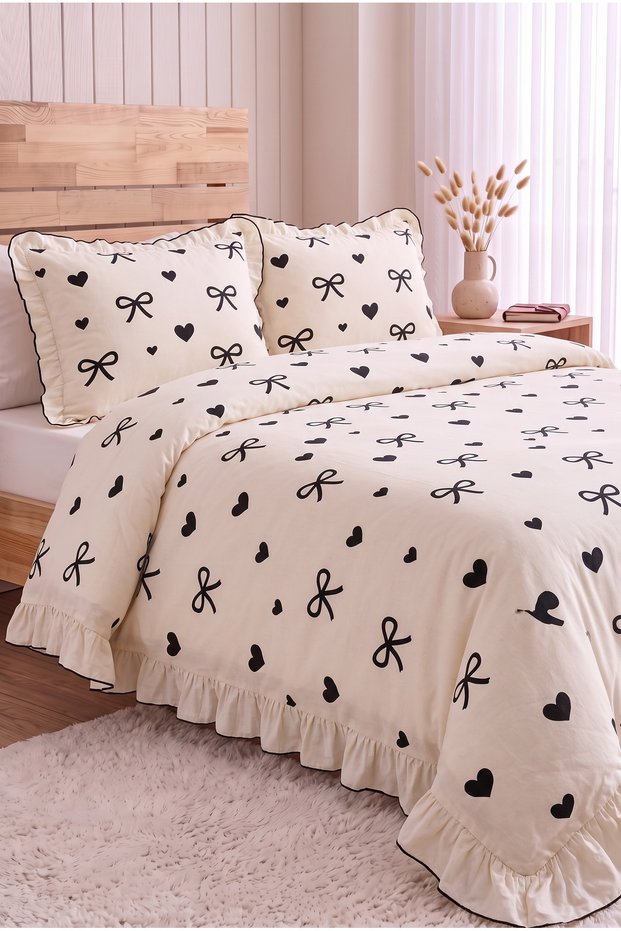 Double Duvet Cover Set with Ruffles, Large Black Bow and Heart Design | 200X220 cm Duvet Cover, 2 Pieces 50X70 cm Pillowcases | Cotton Soft Texture