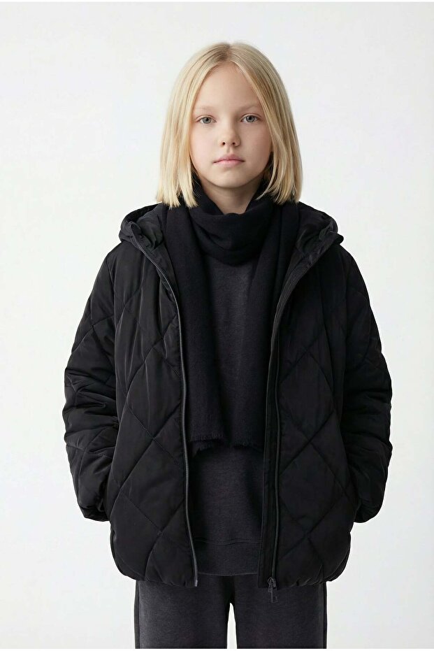 Girl's quilted patterned coat