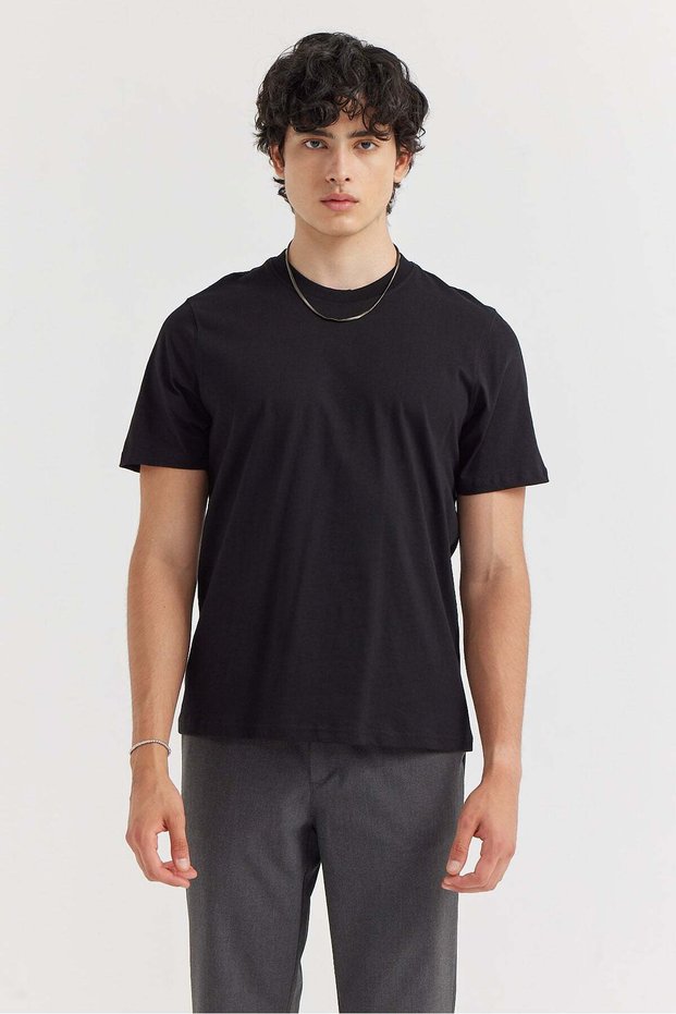 Men's Basic T-shirt