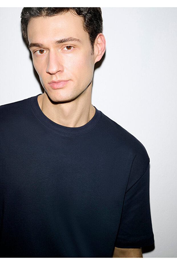 Navy Blue Basic T-Shirt Loose Fit / Comfortable Cut 0613168-83699