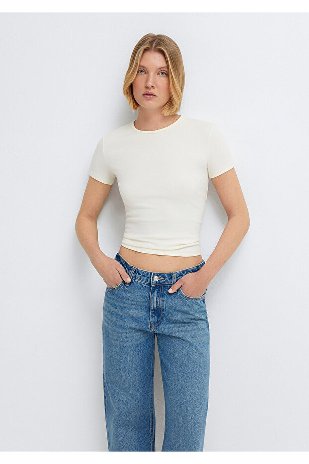 Ecru Basic T-Shirt Fitted / Body-Fitting Cut 1613811-70048
