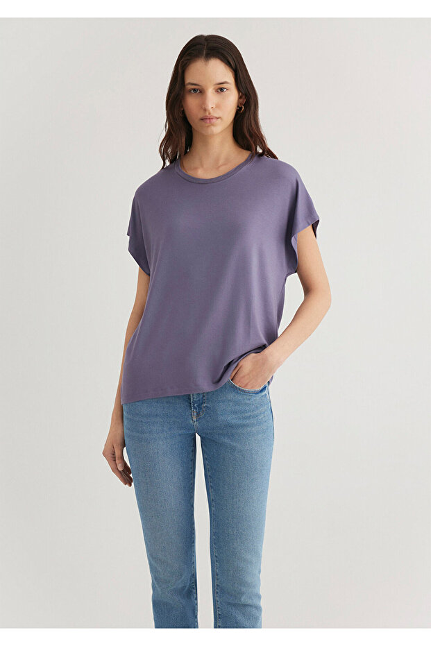 Off-Shoulder Purple Basic T-Shirt Regular Fit / Regular Fit 1611649 -70608
