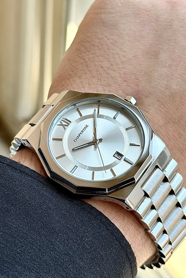 Ch220M Men's Wristwatch with Steel Strap