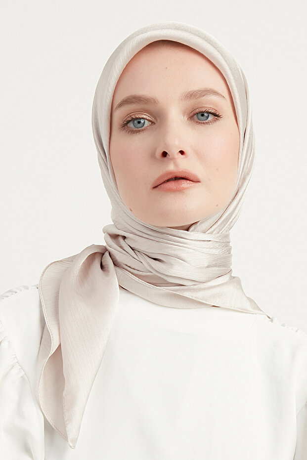 Janjan Hijab Crinkle Evening Scarf - Stone 100X100Cm