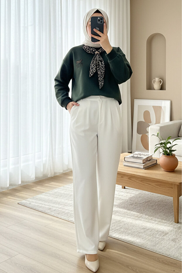 Scarf with Leopard Emblem 3 Thread Sweat - Khaki