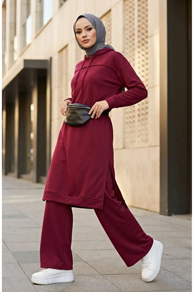 Two-Thread Hooded Two-Piece Suit 3084-01 Cherry