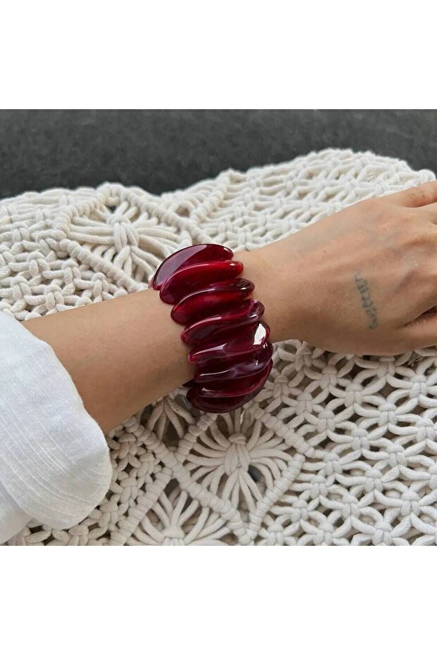 E00E1JH02939 Salircon Boho Red Acrylic Resin Chunky Bangles Women on Hand Trendy Irregular Geometric