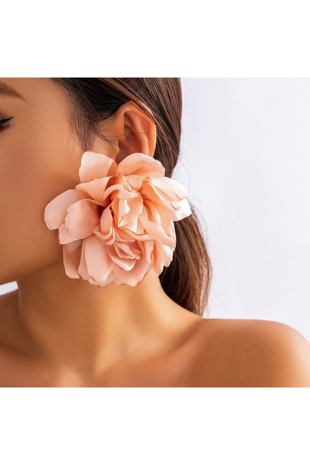 Pink Color Ingemark Exaggerated Large Fluffy Fabric Flower Stud Earrings for Women Elegant Petal Ear