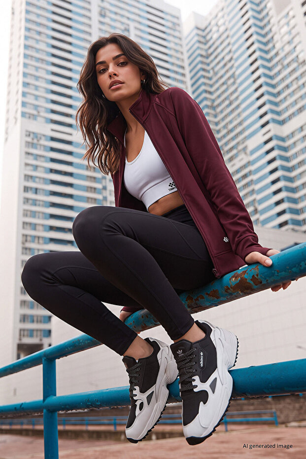 Claret Red Zippered Mock Neck Basic Comfortable Form Women's Running Jacket - 97310