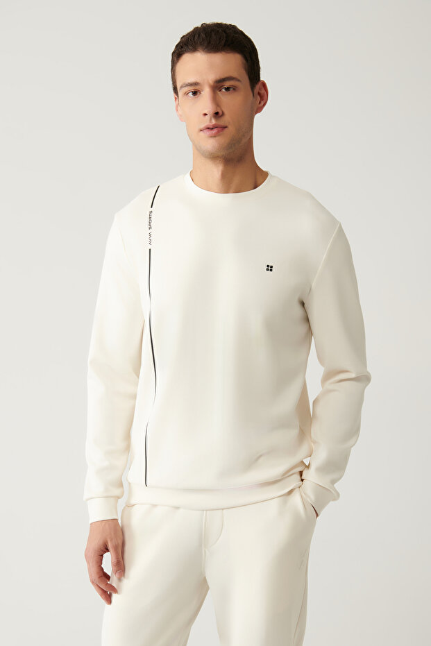 Men's Ecru Crew Neck Printed Soft Touch Regular Fit Sweatshirt A41Y1224