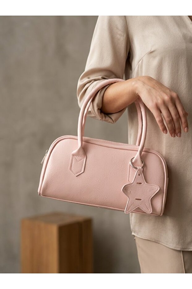 Women's Shoulder Bag (Charm Detail Can Be Attached)