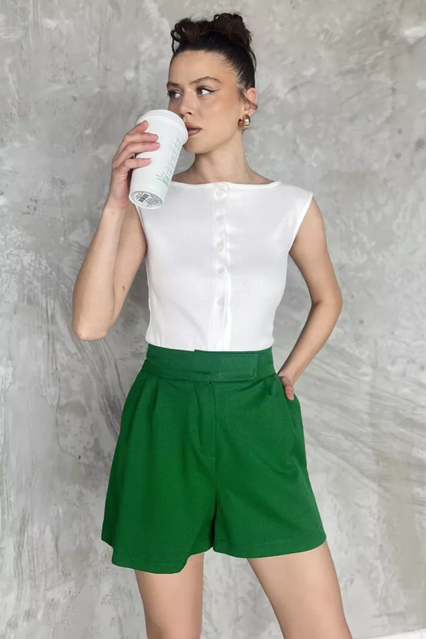 High Waist Pleated Velcro Women's Shorts with Pockets