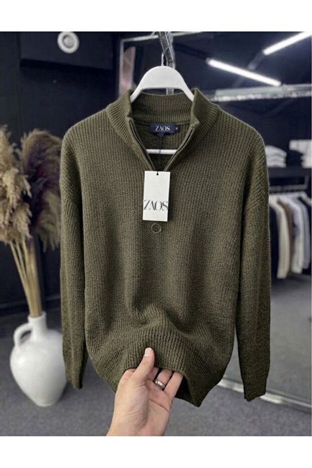 Men's Long-Sleeved Winter Thick Stand-Up Collar Regular Fit Basic Knitwear Sweater