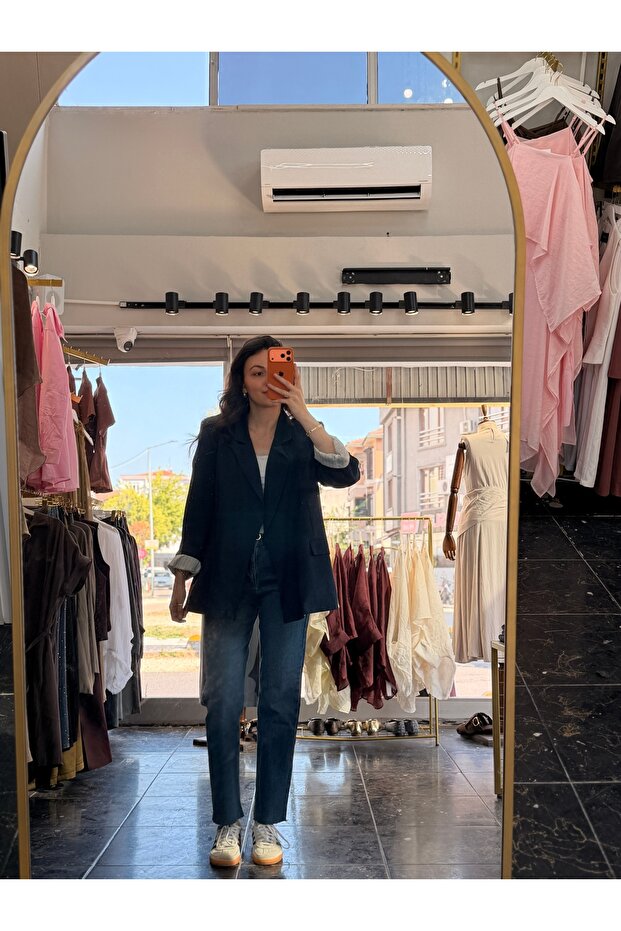 Kolu Katlamalı Blazer Ceket