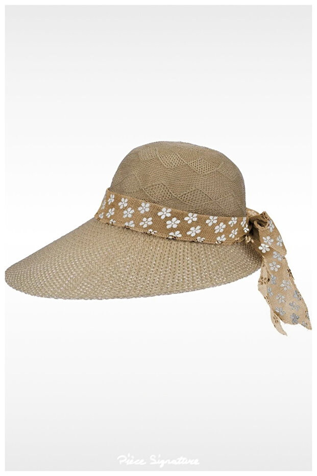 Moon Brimmed Women's Mercerized Hat (Contraction Rope Available Inside)