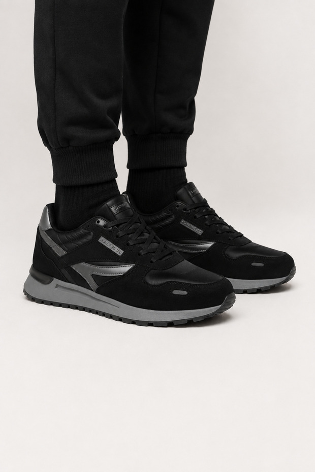 Men's Orthopedic Skin Thermo Sole Sports Shoes Black-Smoked