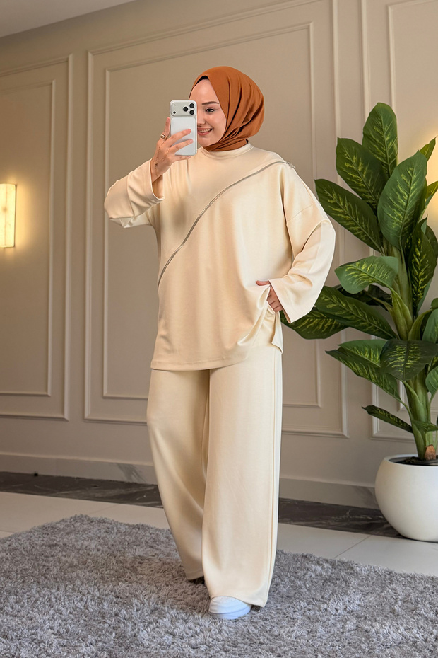 6355 - Stylish, Comfortable, Loose Viscose Soft Interlock Fabric Women's Set with Cross Zipper Detail