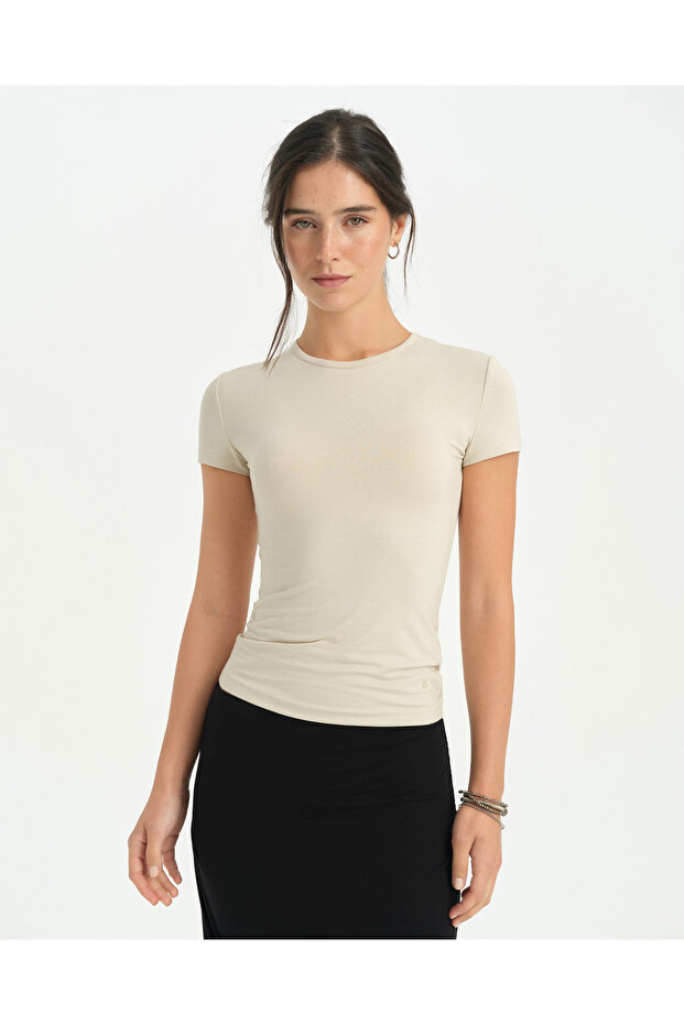 Women's Cream Ecovero ™ Viscose Crew Neck Short Sleeve Basic T-Shirt with Logo Detail