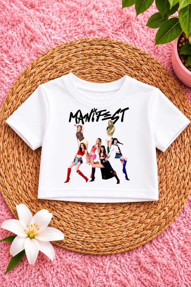Manifest Printed Crop T-Shirt Is a Slim Fit. Order One Size Larger. Slimfit.