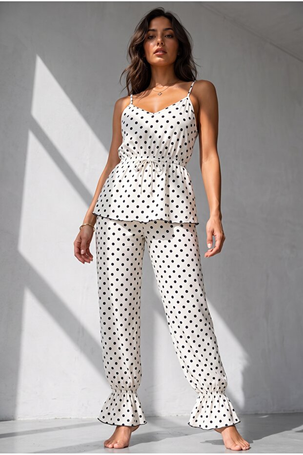 Women's Regular Cut Seasonless White Pajama Set