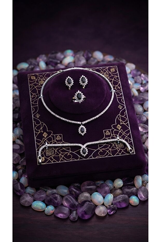 Women's Accessory Set