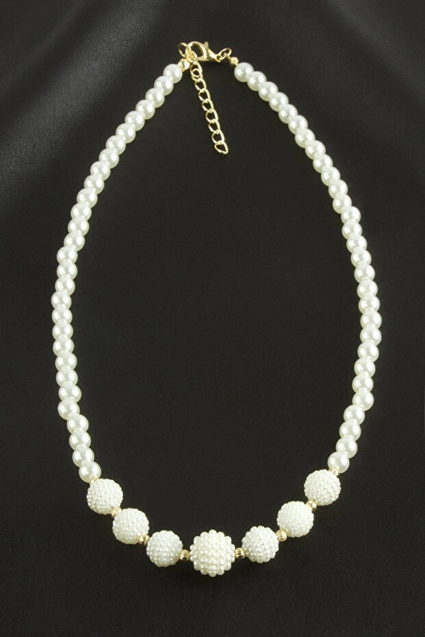 Top Figured Pearl Necklace
