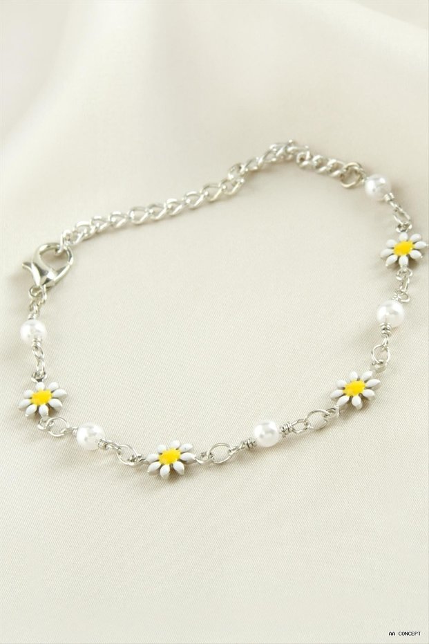 CONCEPTA Daisy Pearl-Inlaid Bracelet (211830) Silver Color