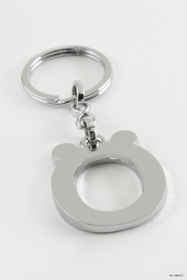 CONCEPTA Metal Letter (234814) Keychain O