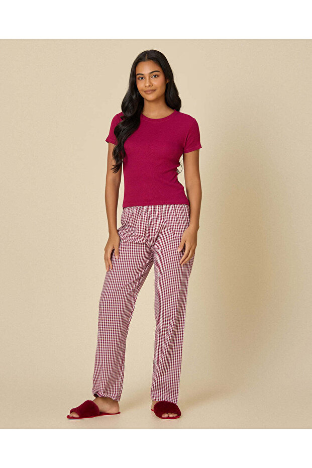 Women Burgundy Plain Pyjama Set