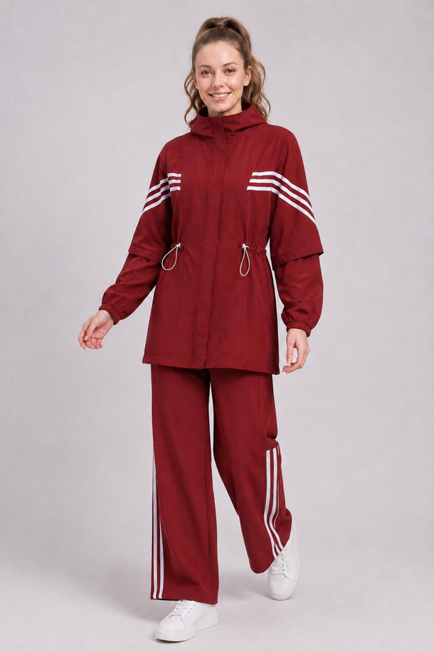 High Collar Striped Suit with Elastic Sleeves and Waist - Red