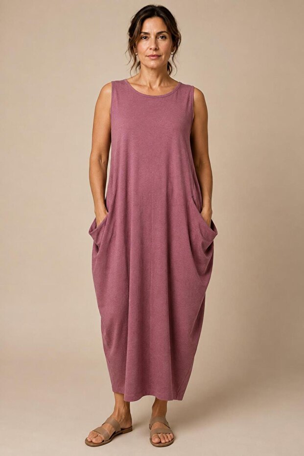 Sleeveless Dress with Pockets (B22-46400)