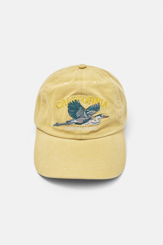 California nakışlı şapka