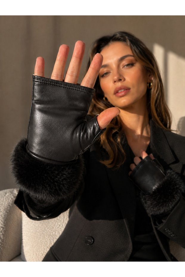Women's Black Fur Detailed Leather Arm Cuff Eld50
