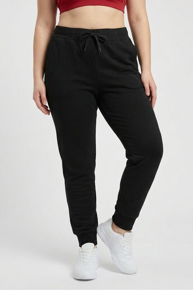 Women Regular Fit Training Sweatpants, Black