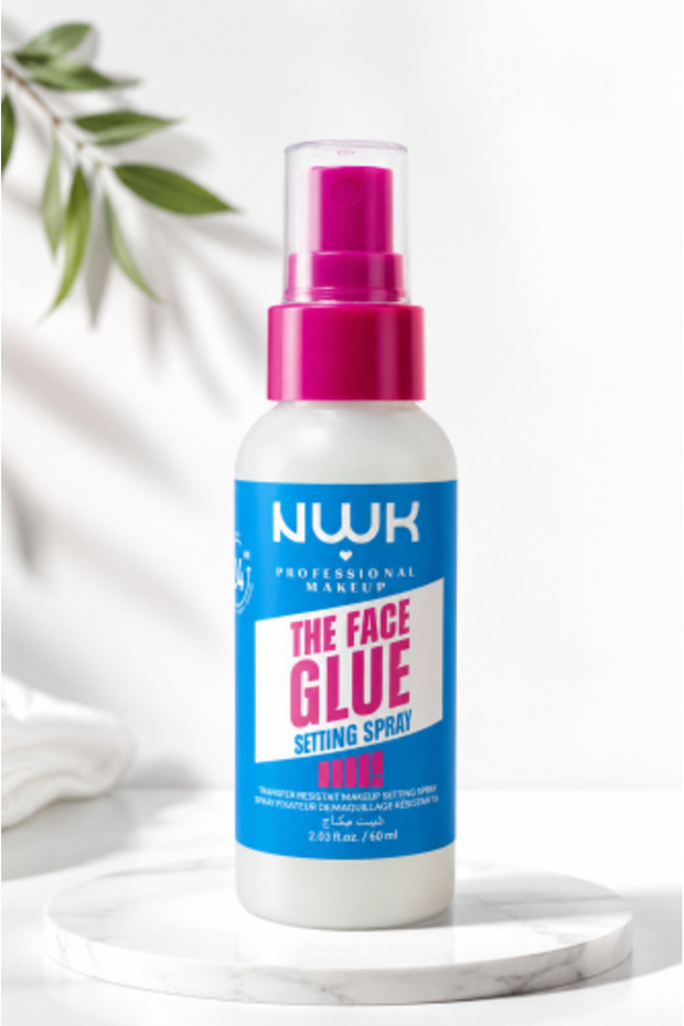 Mini Makeup Setting Spray | Long-lasting hold in a practical size