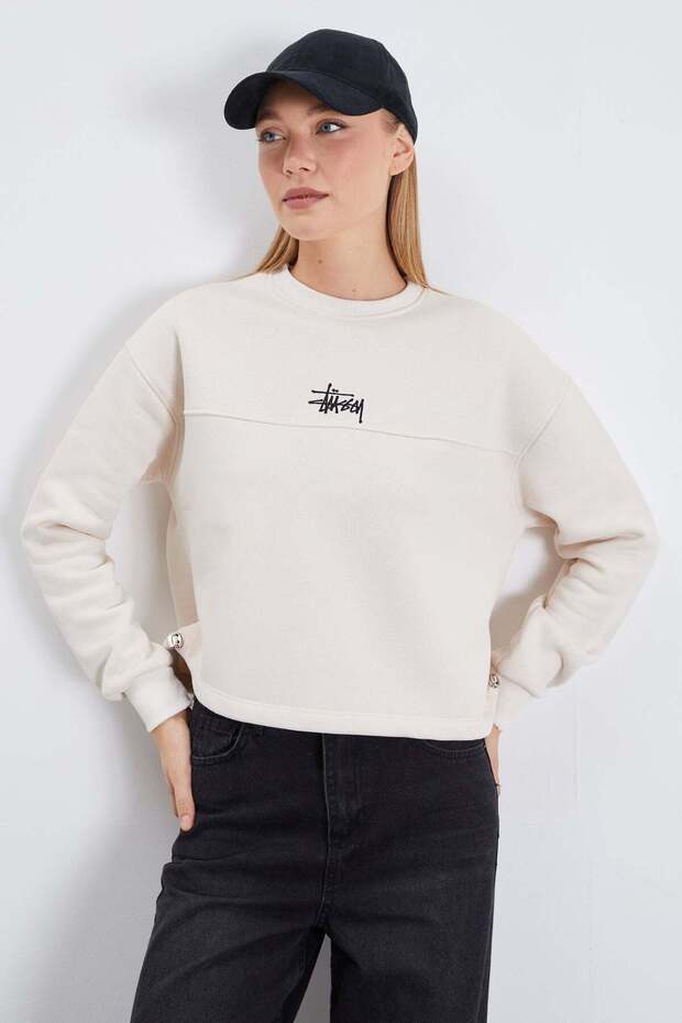 3 Thread Signature Embroidered Oversize Sweatshirt with Stopper