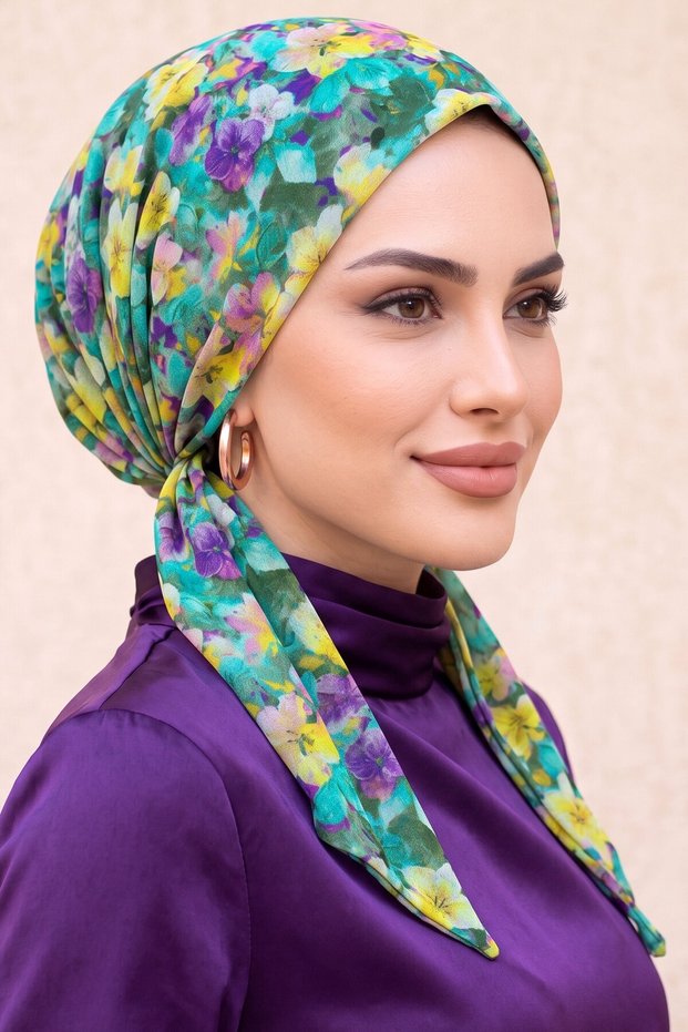قبعة وشاح عملية جاهزة بنقشة الزهور