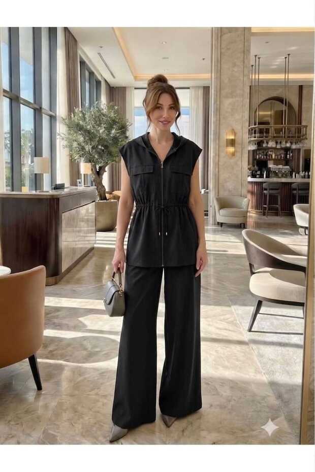 Women's Comfortable Cut-Out Tunnel-Style Vest and Pants Set with Front Zipper and Hooded Pockets