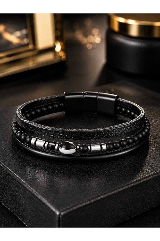 Bead Detailed Fan Leather Bracelet (21 cm)