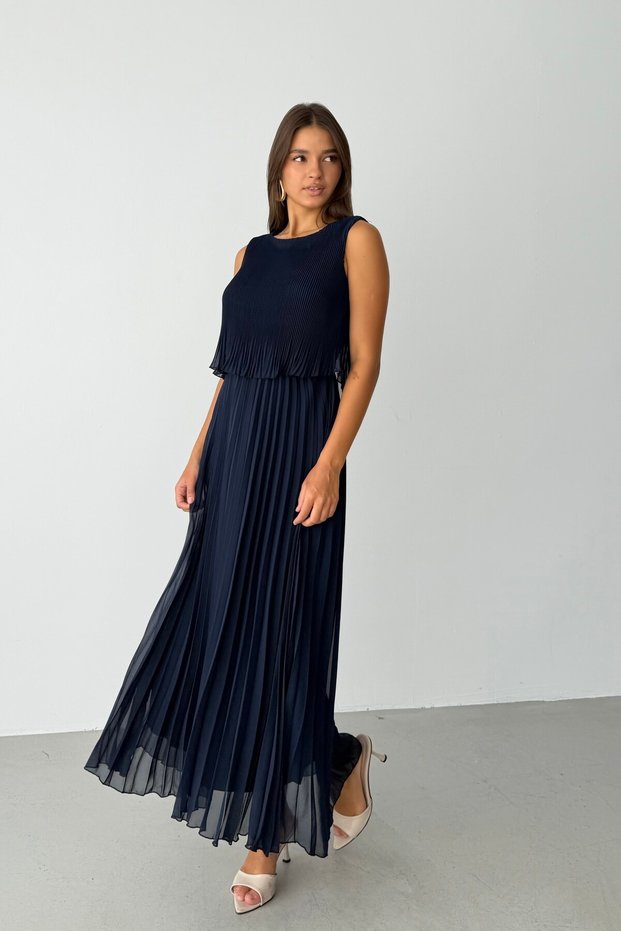 Navy Blue Zero Sleeve Pleated Lined Chiffon Dress