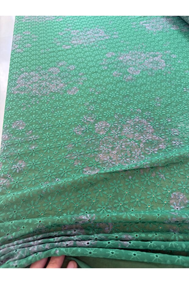 Green Floral Pattern Embroidered Scallop Fabric – Cotton Dressmaking & Blousemaking Embroidery Scallop