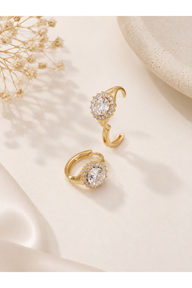 Xuping Premium Stone Detailed Special Design Women's Earrings