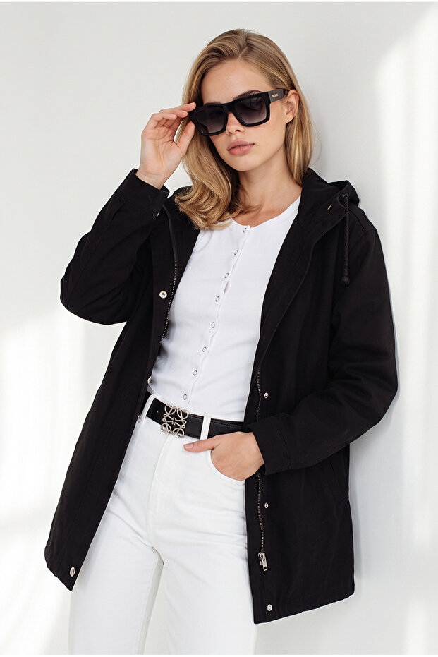 Women's Black Gabardine Jacket with Pockets and Zipper Snap Detail Ckt-19000419