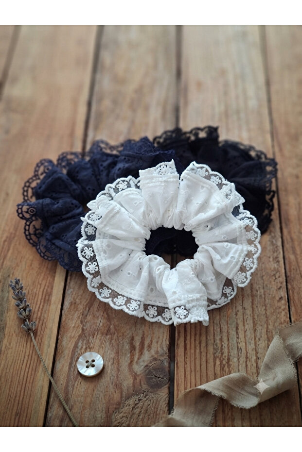 Triple Brode Lace Edged Medium Size Elastic Buckle Set – White Black Navy Blue
