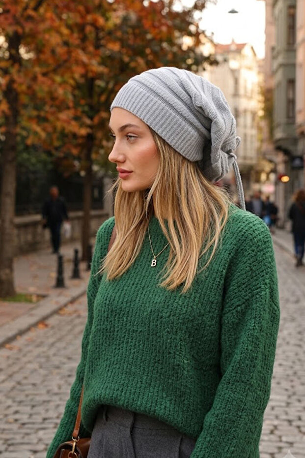 Women's Drawstring Backless Loose Knitwear Beanie - Flowy Winter Beanie